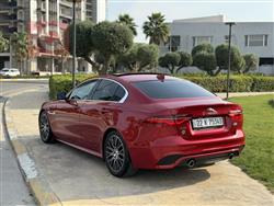 جاكوار XE